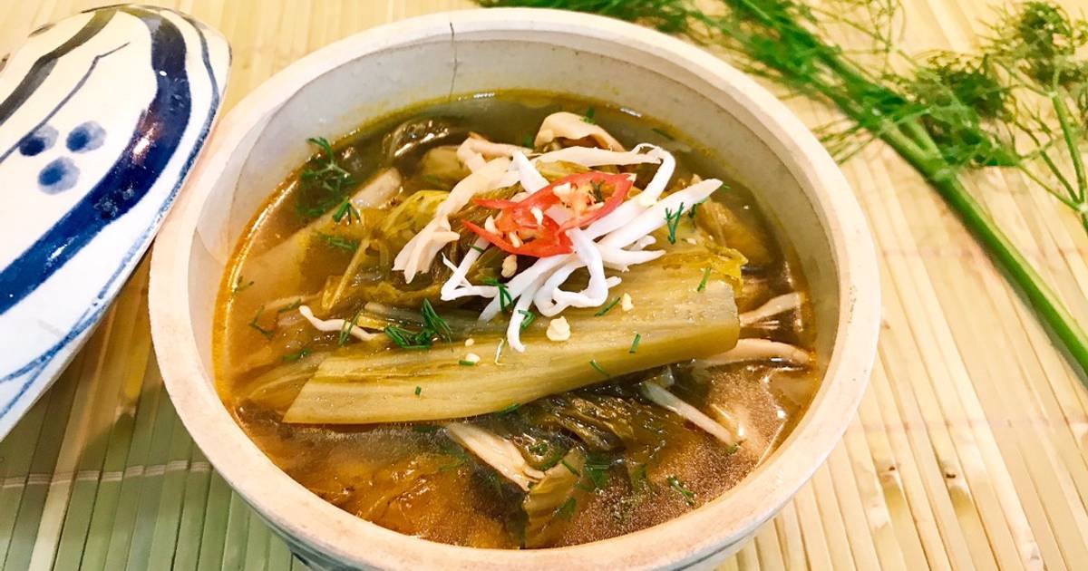 Cạnh dưa chua nấu nấm bào ngư