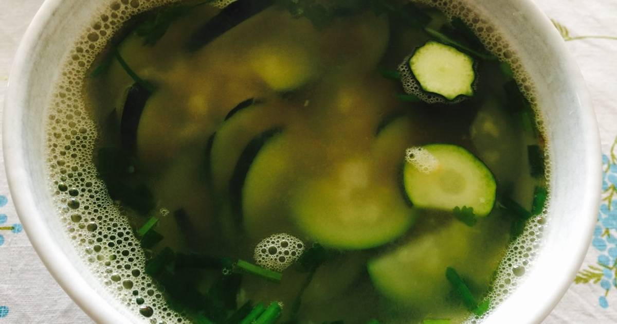 Canh bí ngòi xanh Nhật với tôm khô Việt nam