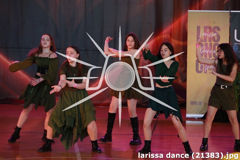 larissa dance (21383).jpg
