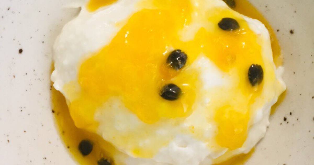 Pudding dừa non tươi và sốt chanh dây
