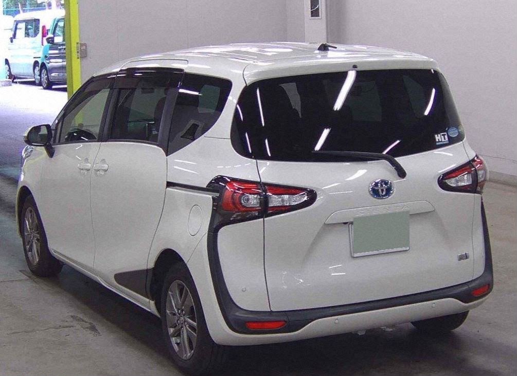 Toyota Sienta