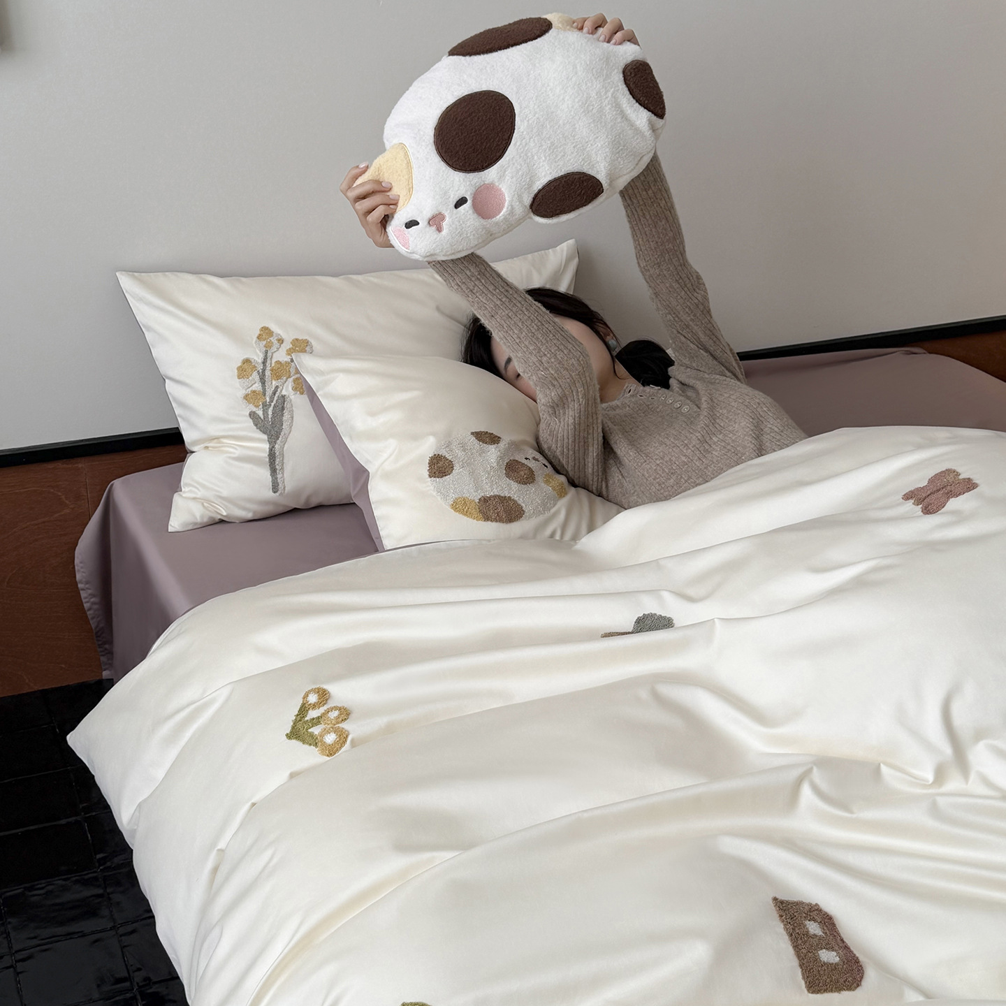 Modern Cotton Bedding Set, 100 Thread Count