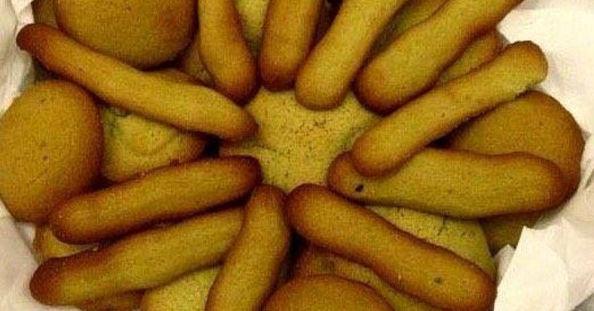 Bánh lưỡi mèo vị trà xanh