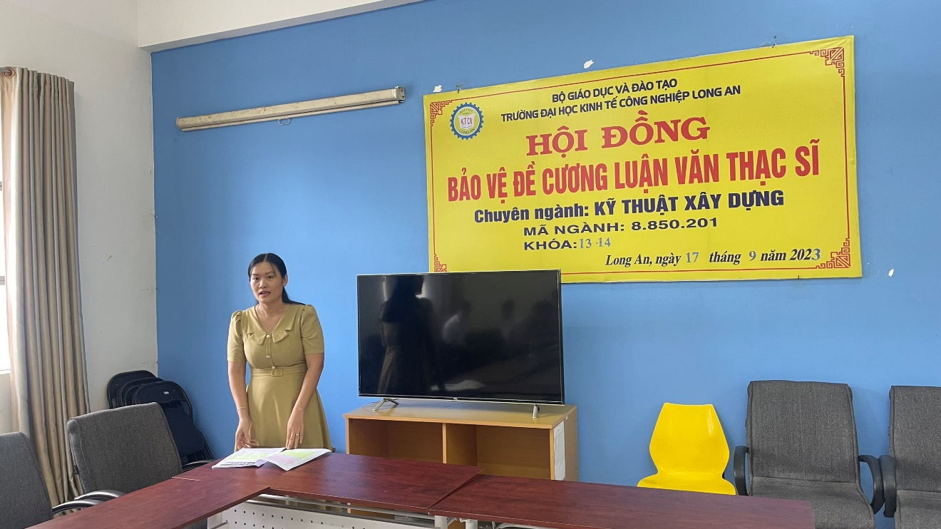 Học viên trình bày đề cương