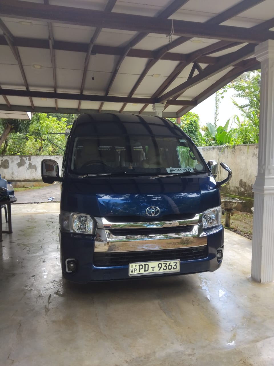 Gogo Lanka — island tour