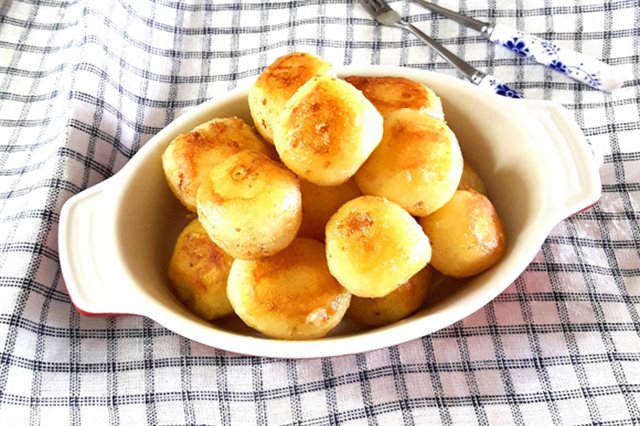 Khoai Tây Rán Bơ