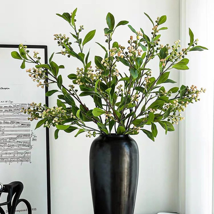 Kunstblumen-Arrangement, modernes Design