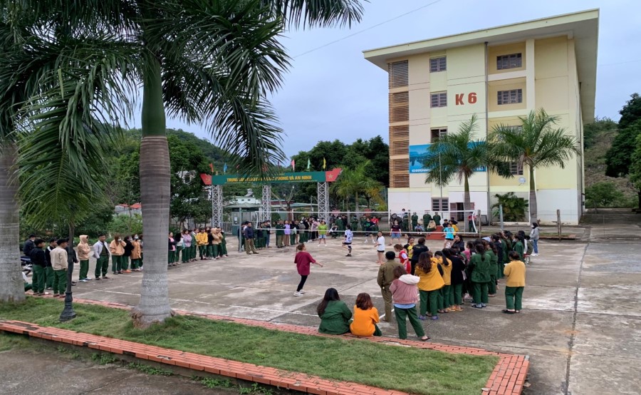 Trung tâm Giáo dục Quốc phòng và An ninh hoàn thành giảng dạy môn học Giáo dục quốc phòng và an ninh cho sinh viên Trường Cao đẳng Cộng đồng Lai Châu