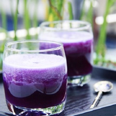 Giờ thì chỉ việc cho ra cốc và thưởng thức thôi. Rất nhanh chóng và đơn giản phải không các bạn.