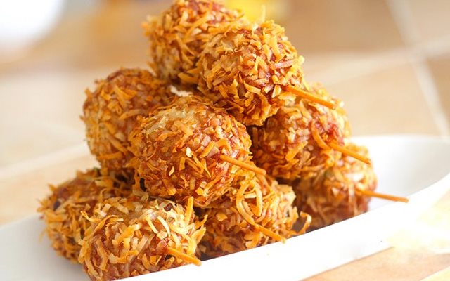 Trứng Bọc Thịt Chiên Giòn