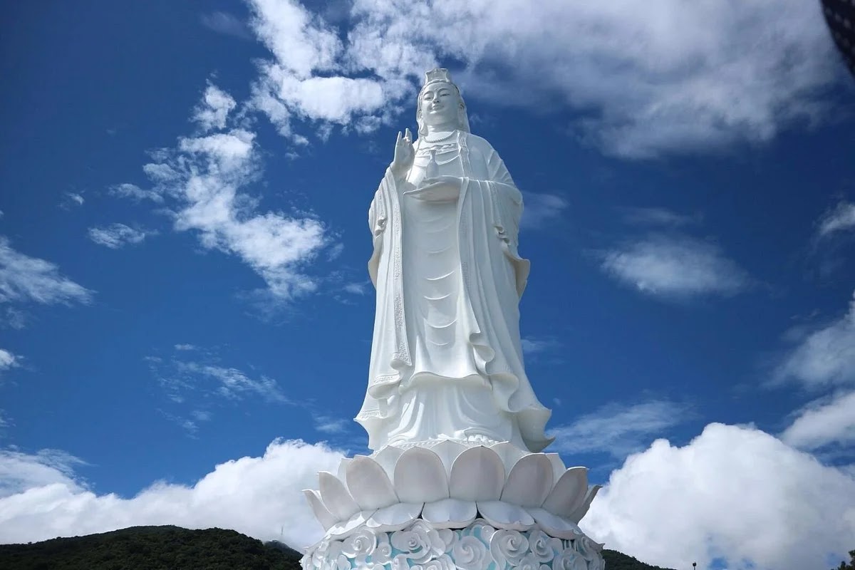 the-lady-buddha.webp