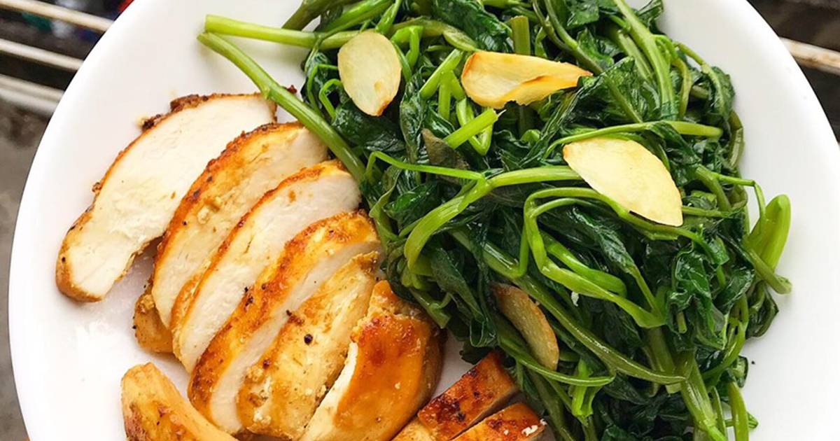Ức gà áp chảo