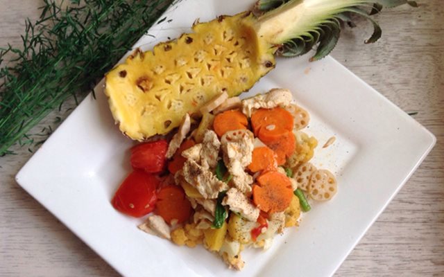 Thịt Ức Gà Xào Rau Củ