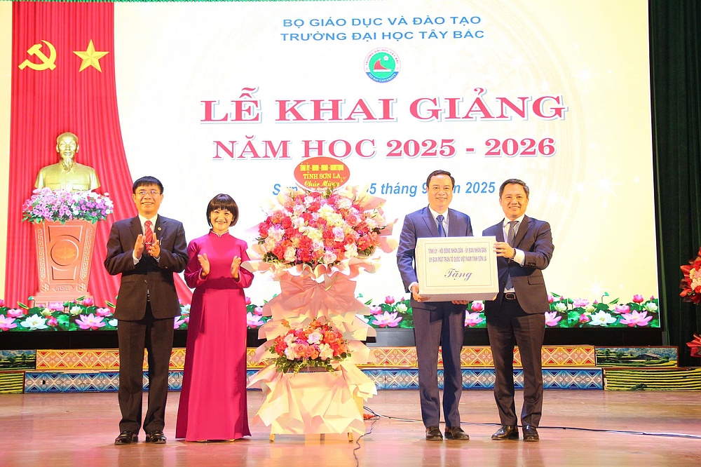 Trường Đại học Tây Bắc tổ chức lễ khai giảng Năm học 2025 - 2026