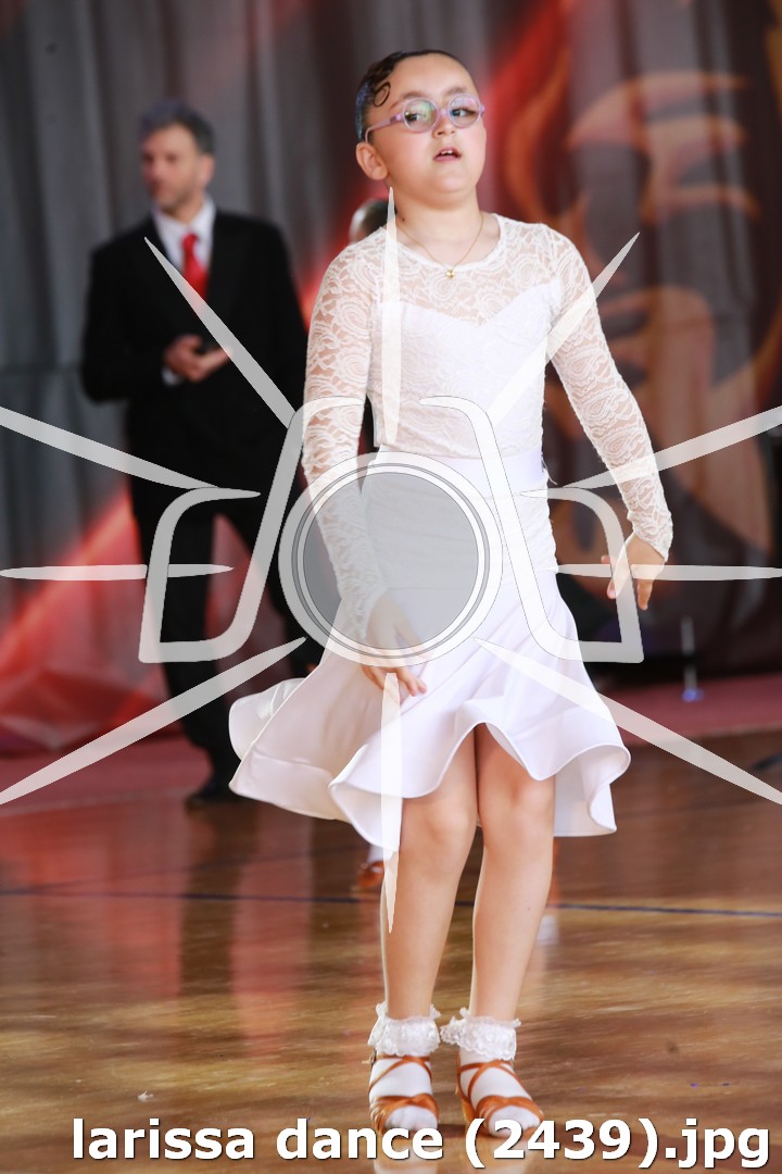 larissa dance (2439).jpg