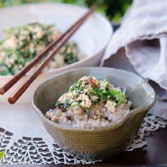 Vậy là xong rồi, bạn có thể cho ra tô và dùng ngay với cơm trắng nha. Món salad thanh mát này sẽ dễ chiều lòng những người ăn kiêng và những người lớn tuổi khó tính với nguyên liệu đơn giản, dễ mua mà lại không tốn nhiều thời gian nấu nướng.