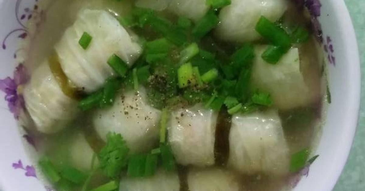 Canh bắp cải cuốn với thịt bằm