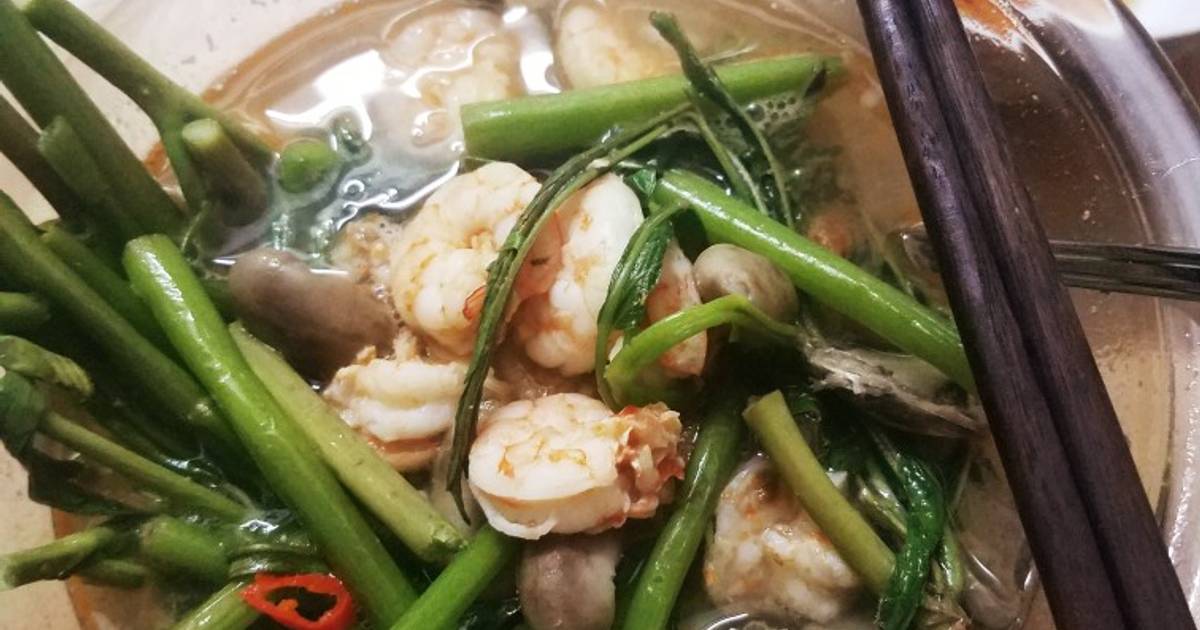 Canh chua tôm