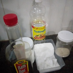 Đi chợ, chuẩn bị nguyên liệu.