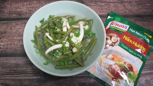 Canh Rau Muống Nấm Linh Chi