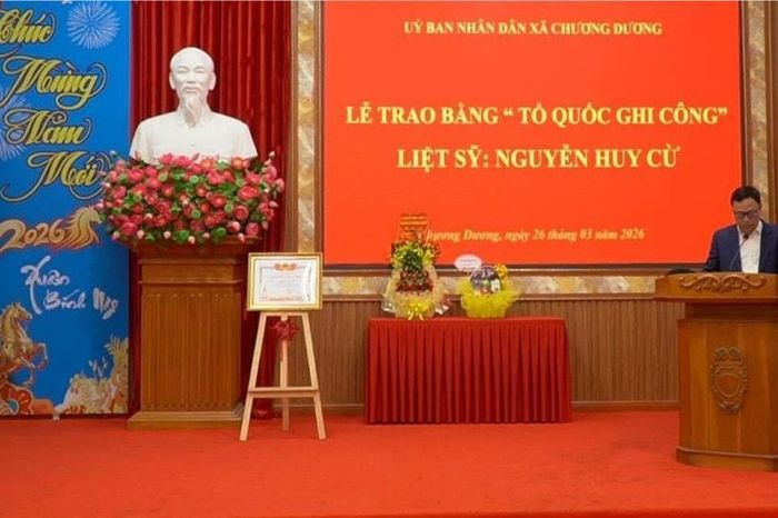 Trao Bằng Tổ quốc ghi công liệt sĩ Nguyễn Huy Cừ - Đài Phát thanh và truyền hình Hà Nội