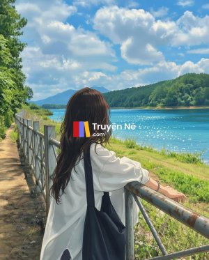 Ba Năm Trong Bóng Tối