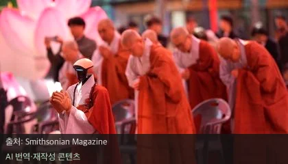 로봇 스님 - 서울 사찰에 등장한 '로봇 스님', 인공지능 시대의 새로운 모습
