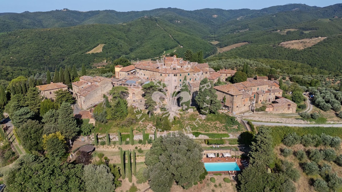 קסטלו דלי סטנדארדי (Castello degli Stendardi) — 1