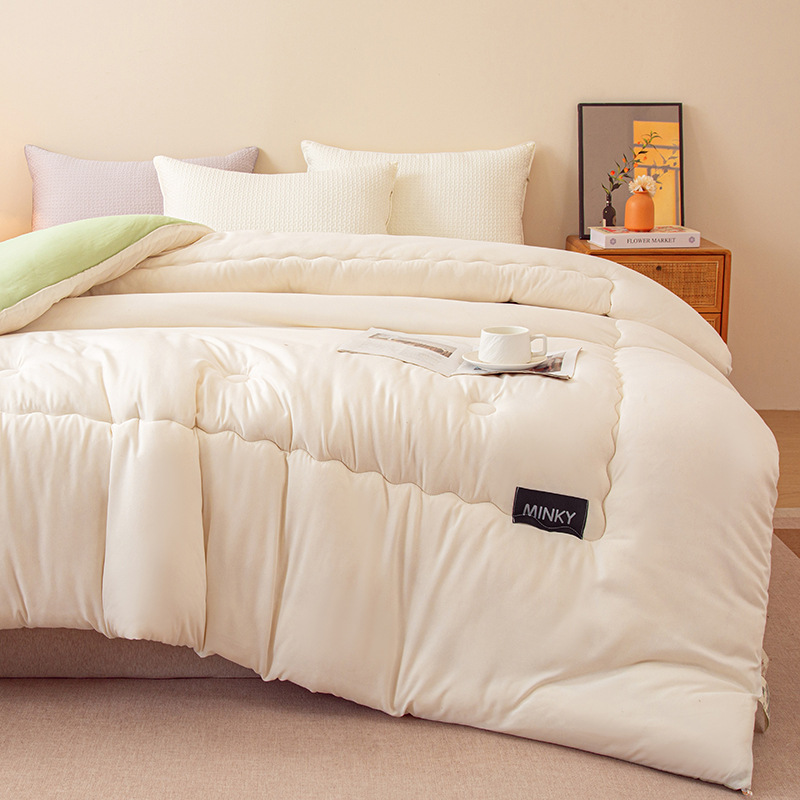 All-season duvet with temperature control