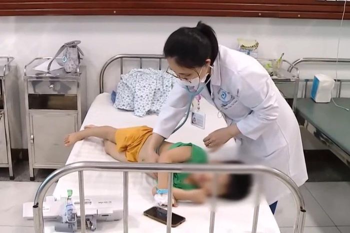 Cẩn trọng với biến chứng nặng do Adenovirus ở trẻ - Đài Phát thanh và truyền hình Hà Nội