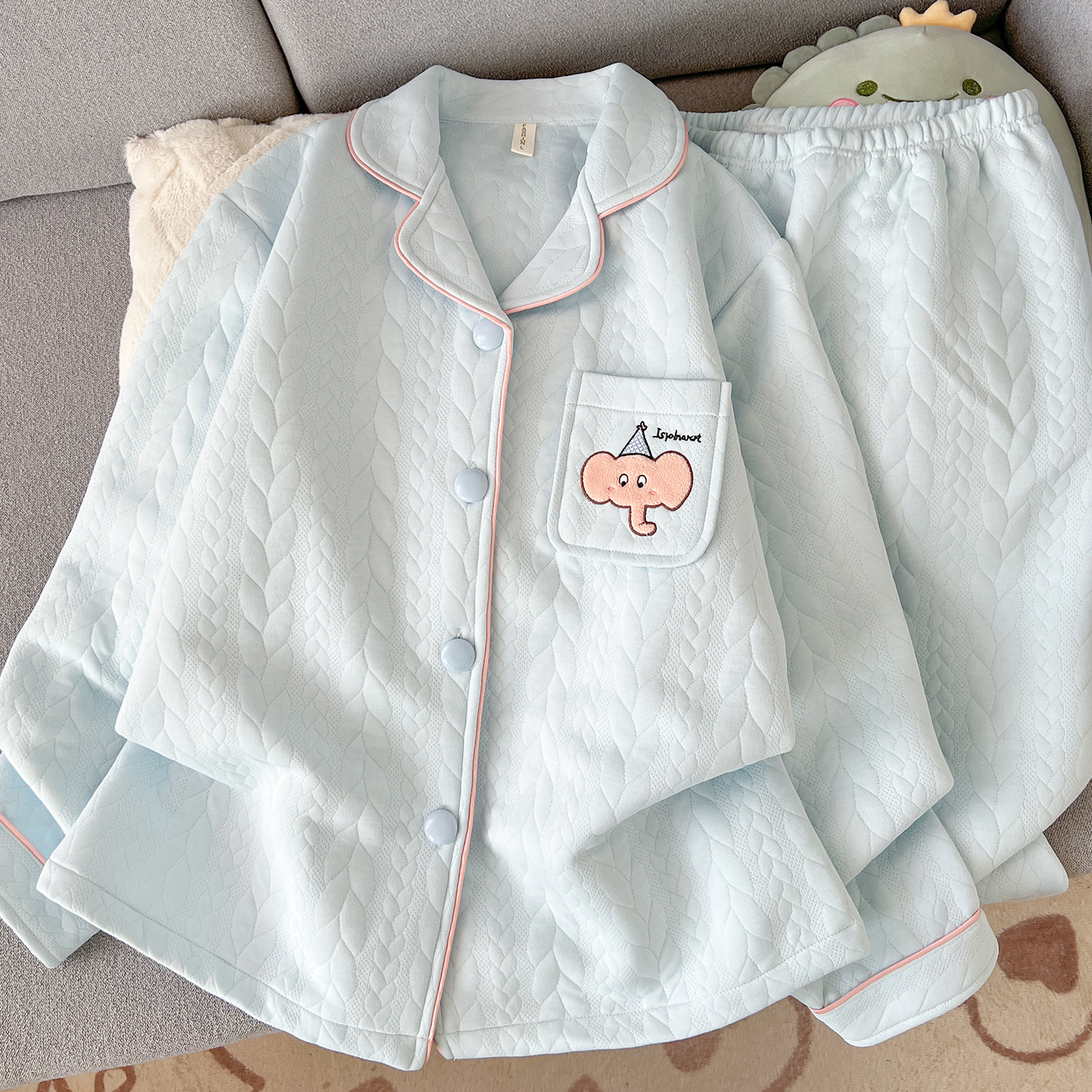 Women's pajama set with air-layer insulation and cartoon print