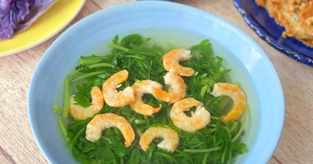 Canh Cải Cúc Nấu Tôm Khô