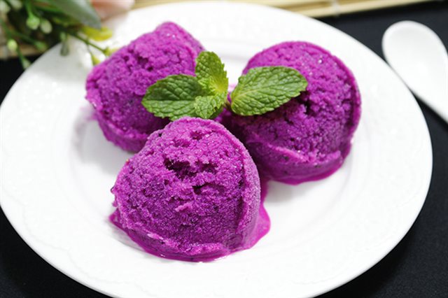 Kem Thanh Long Đỏ Rực