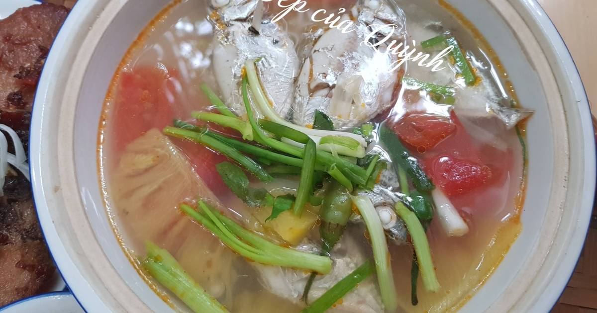Canh cá nấu thơm cà