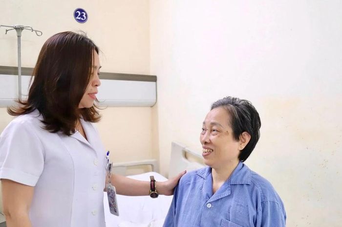 Lạc quan, nghị lực người bệnh ung thư vú chiến thắng ung thư tủy - Báo Tri thức &amp; Cuộc sống