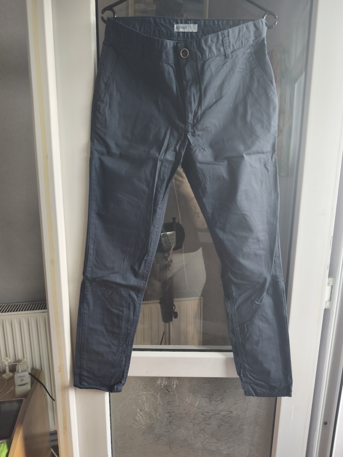 Blugi si Pantaloni - Pantaloni bărbați Koton albastru închis, mărimea M