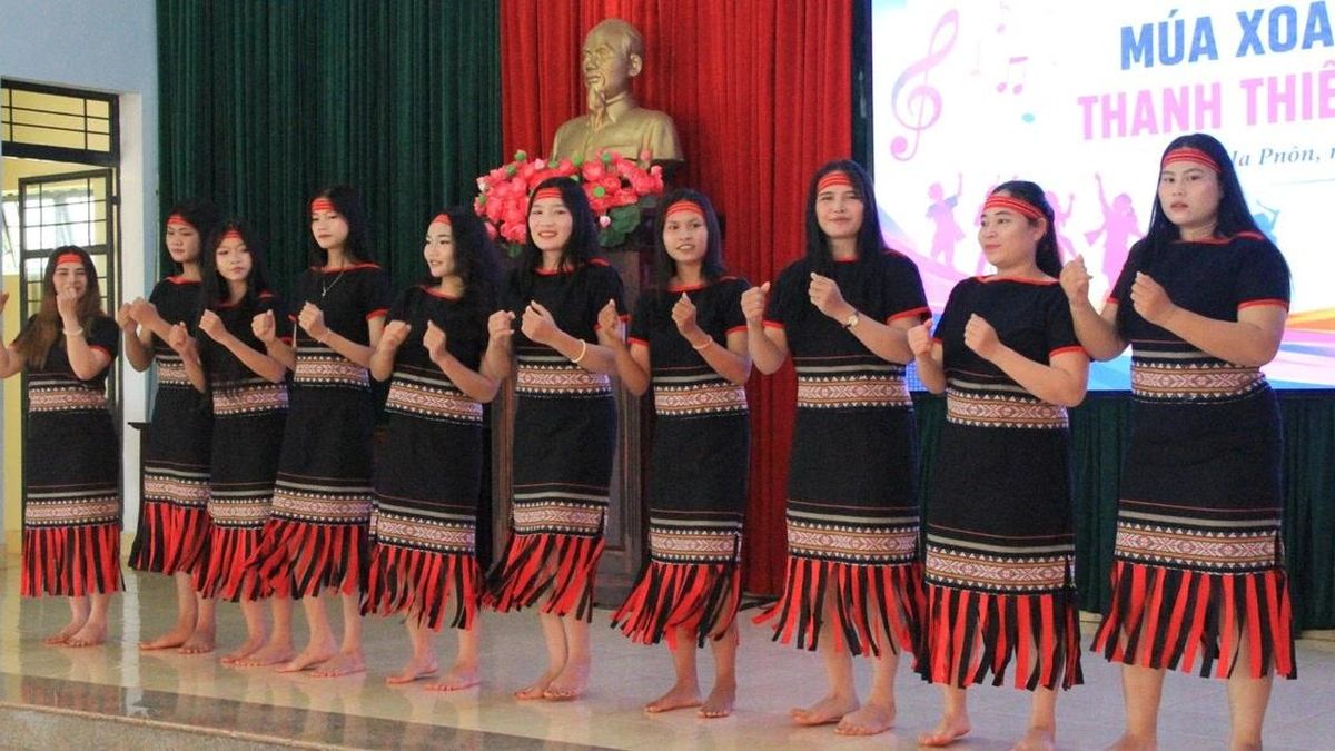 Xã Ia Pnôn: Thanh thiếu nhi biên giới trẩy hội vui hè - Báo Gia Lai