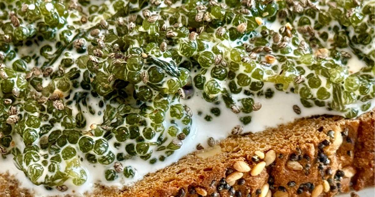 Bánh Mì Lát Nướng Topping Rong Nho Mayonaise