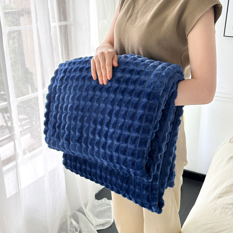 Warme Flanell-Wohndecke mit Struktur, ganzjährig geeignet