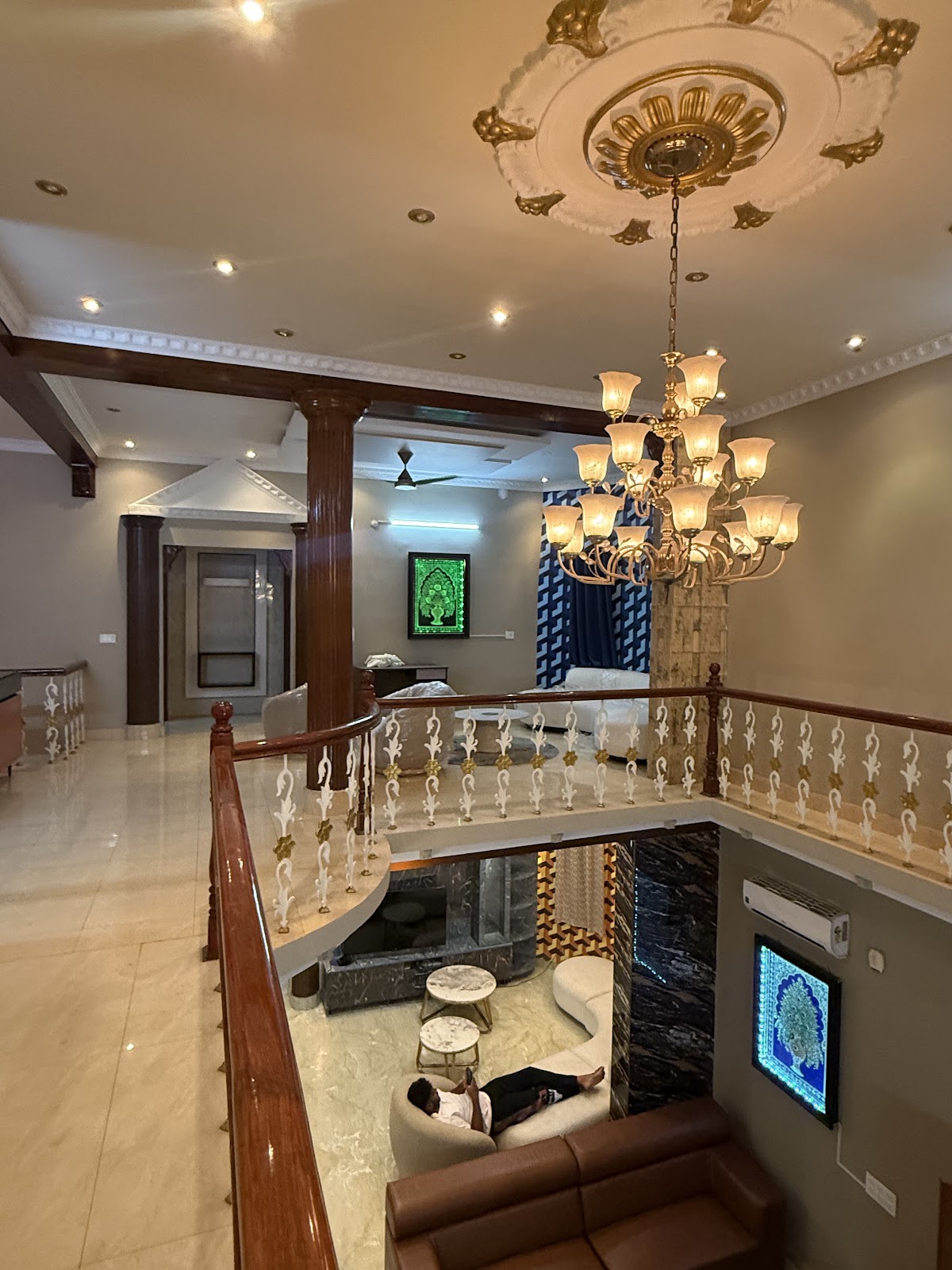 Jesus Villa contemporary lounge