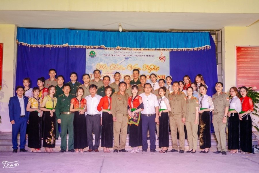 Trung tâm GDQP và AN Trường Đại học Tây Bắc tổ chức tổng kết chương trình đào tạo khóa 46 cho sinh viên Trường Cao đẳng Sư phạm Điện Biên