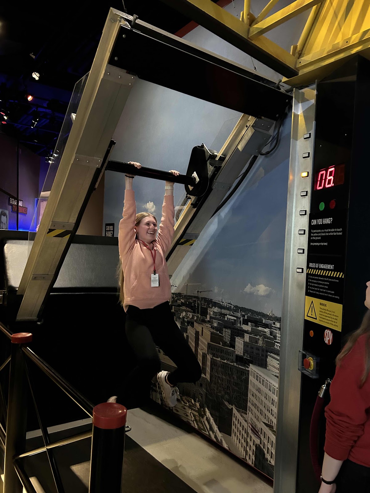 DCE in Washington DC 2025: Spy Museum- arm hang challenge