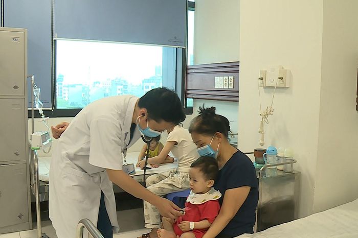 Virus RSV vào mùa, trẻ nhập viện tăng - Đài Phát thanh và truyền hình Hà Nội
