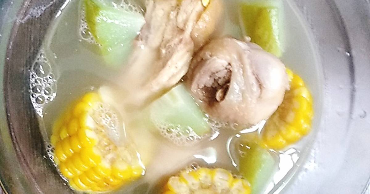 Canh gà hầm rau củ
