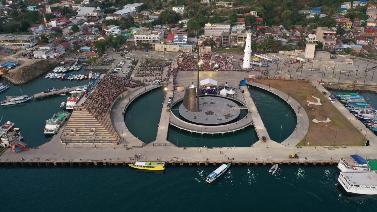 Pemandangan destinasi wisata Labuan Bajo yang tetap beroperasi normal pasca gempa.