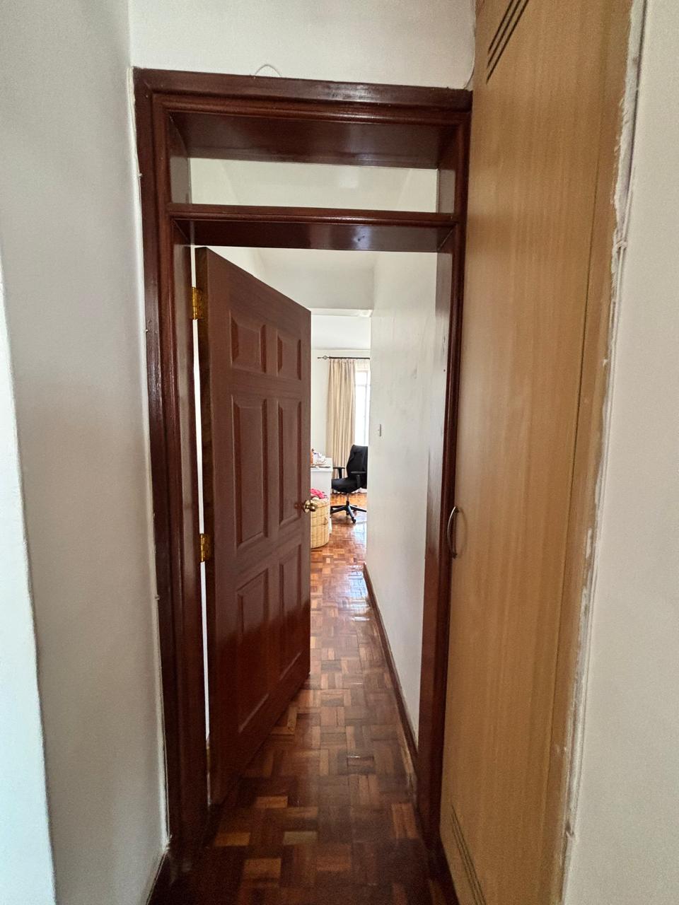 2-Bedroom Apartment with Balcony — photo 8 of 10