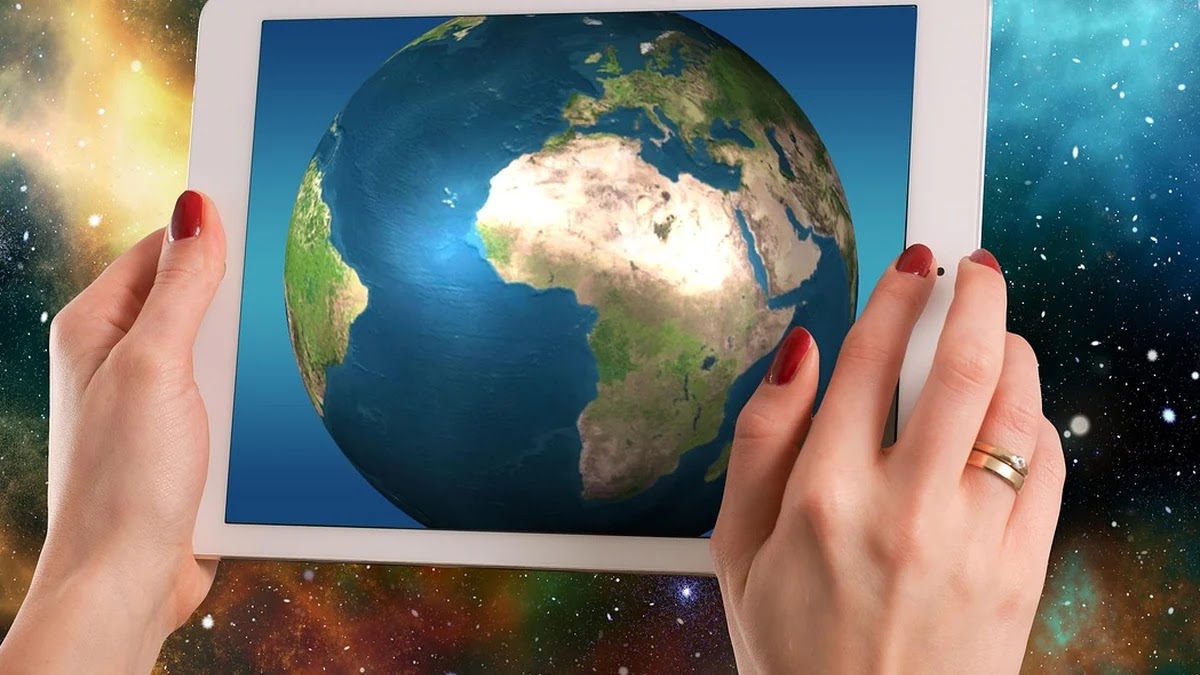 발등에 불 떨어지다와 불난 집에 부채질하다 의미 차이와 유래