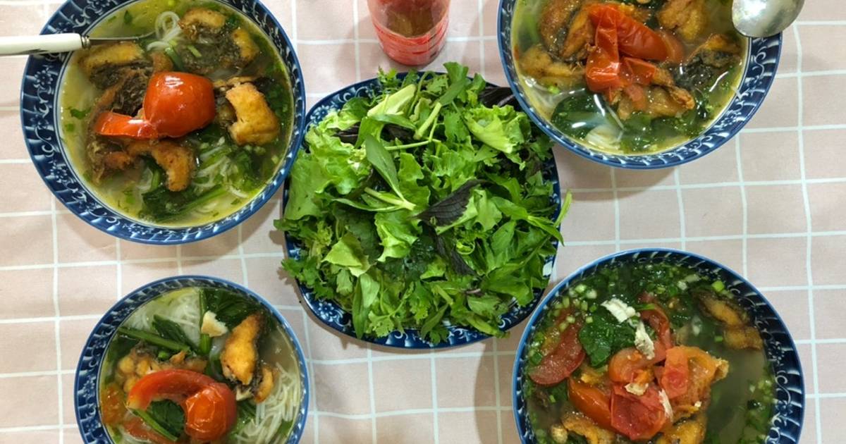 Bún canh cá rô