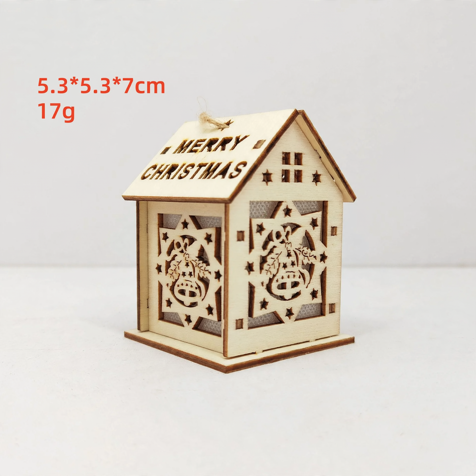 Dekoratives Holzhaus für die Weihnachtszeit