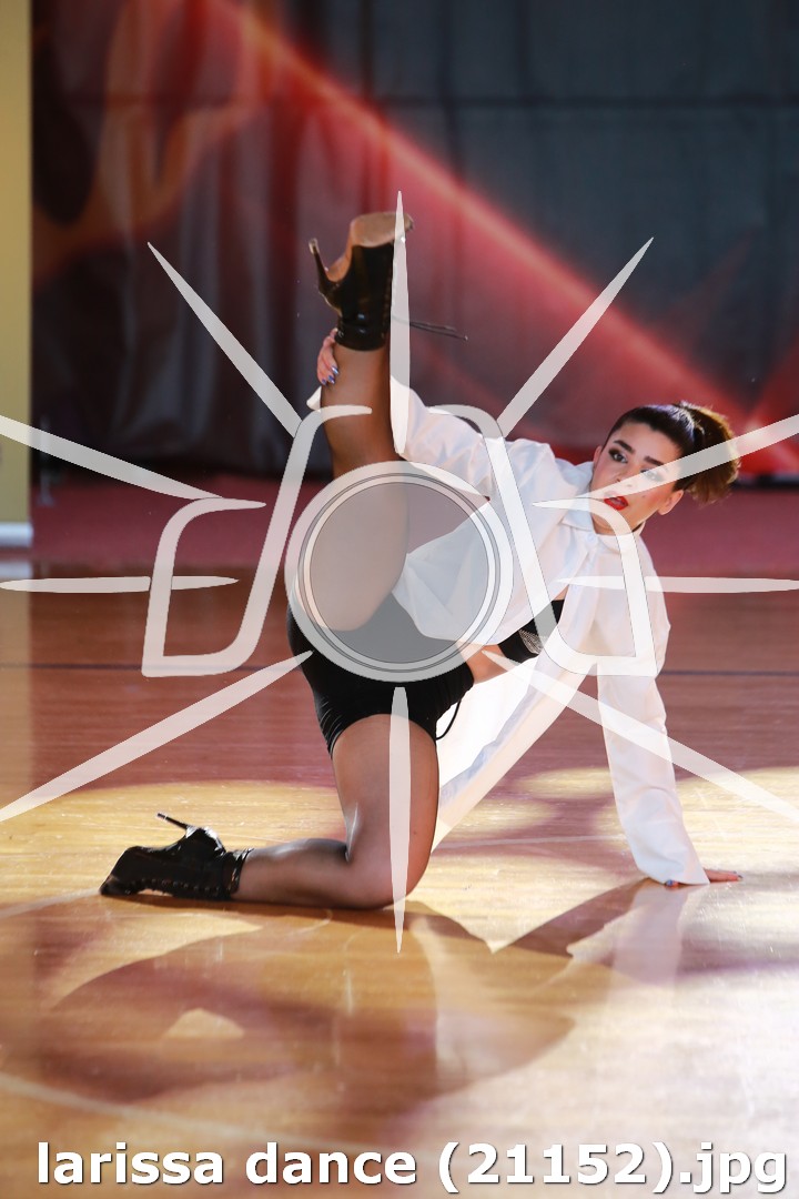 larissa dance (21152).jpg